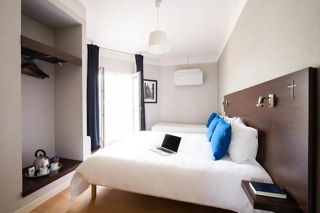 Hotel Atrium Lourdes 3*,